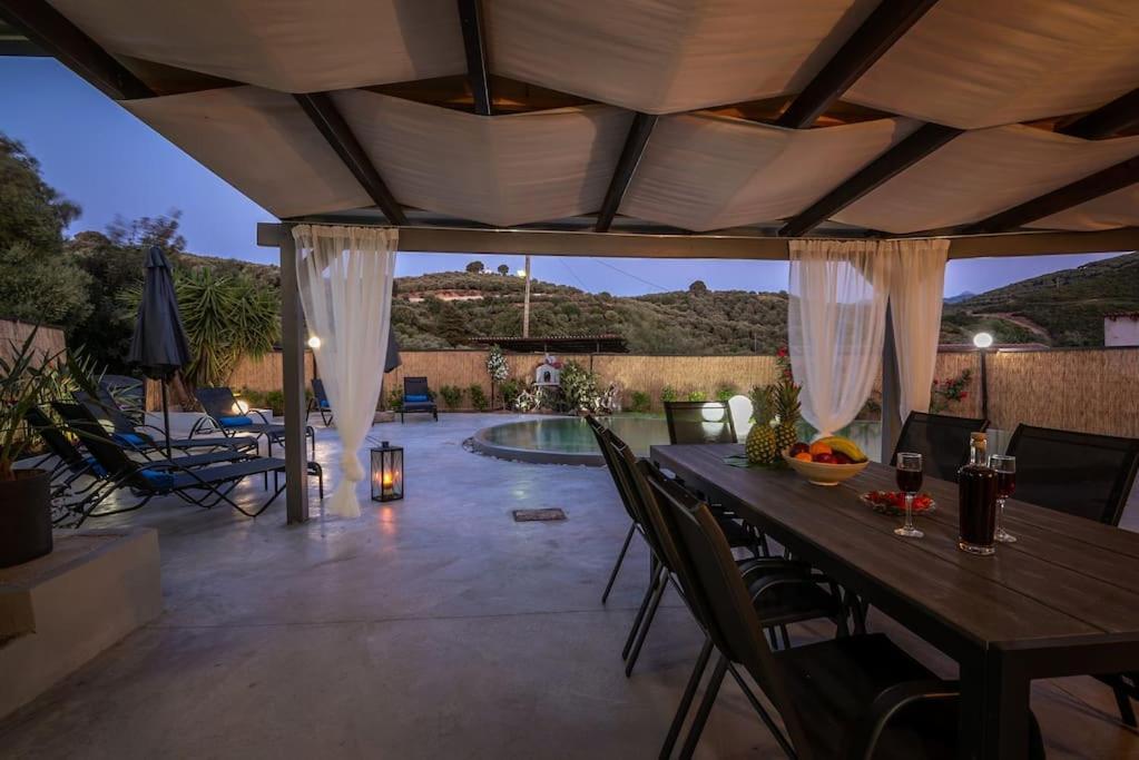 Vila Casa Del Miele, Private Pool, Bbq, Mountain View. Alikianos Exteriér fotografie