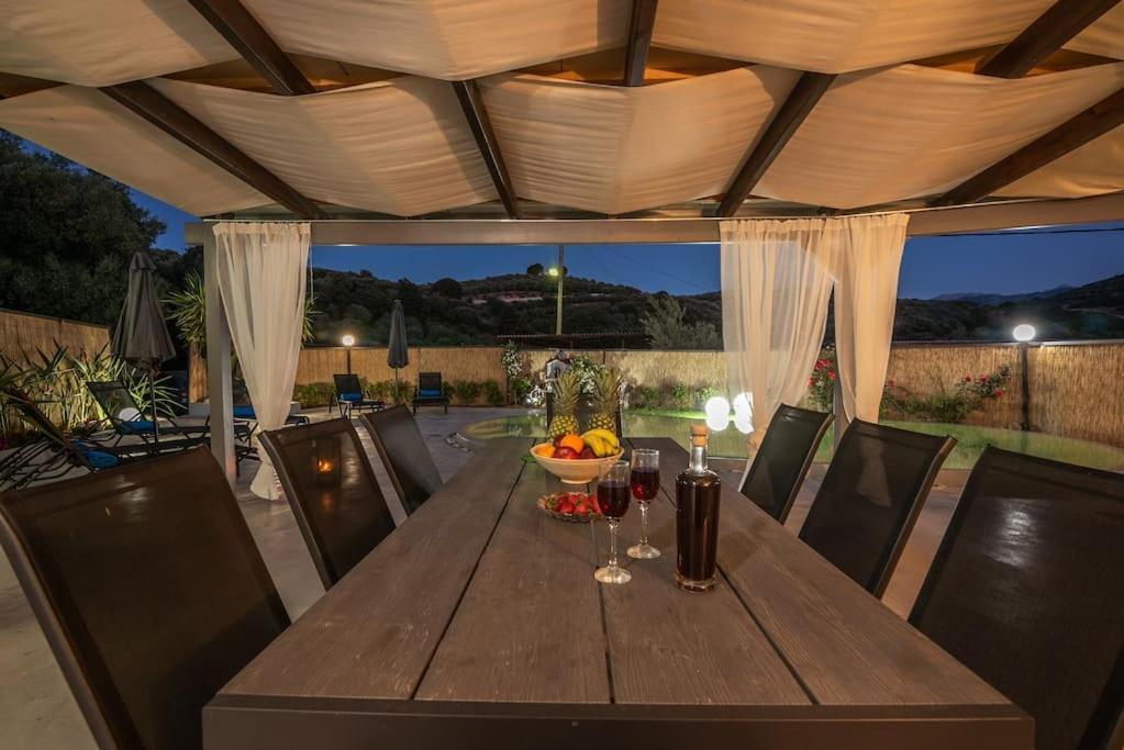 Vila Casa Del Miele, Private Pool, Bbq, Mountain View. Alikianos Exteriér fotografie